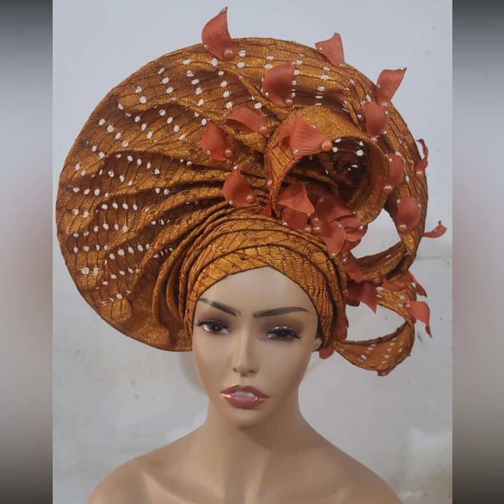 Designer Hat - Rare  Classy One Of A Kind Hand Made Auto Gele 

GEL 1 O326